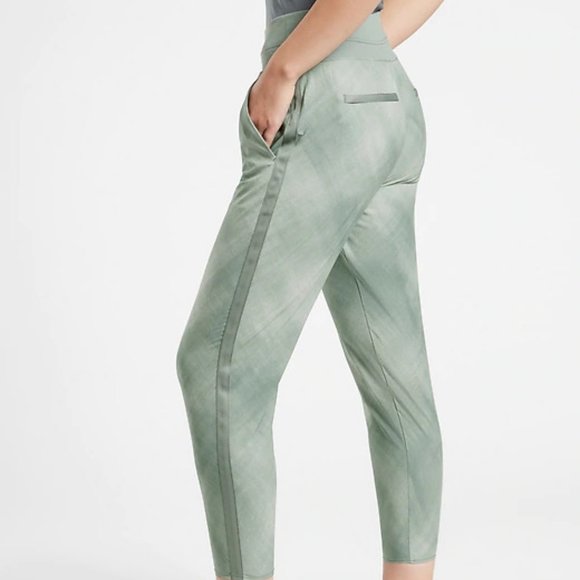 Athleta Nolita Slim Tapered Printed Crop Pant size 16 Grey - Picture 5 of 10
